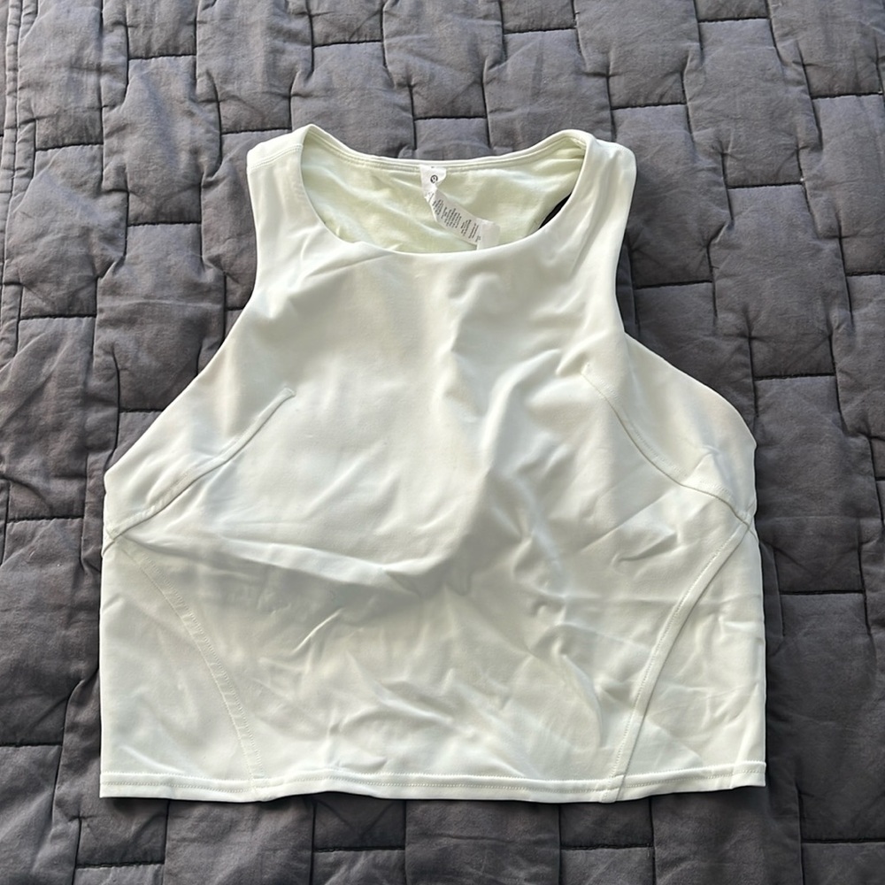 Lululemon workout crop